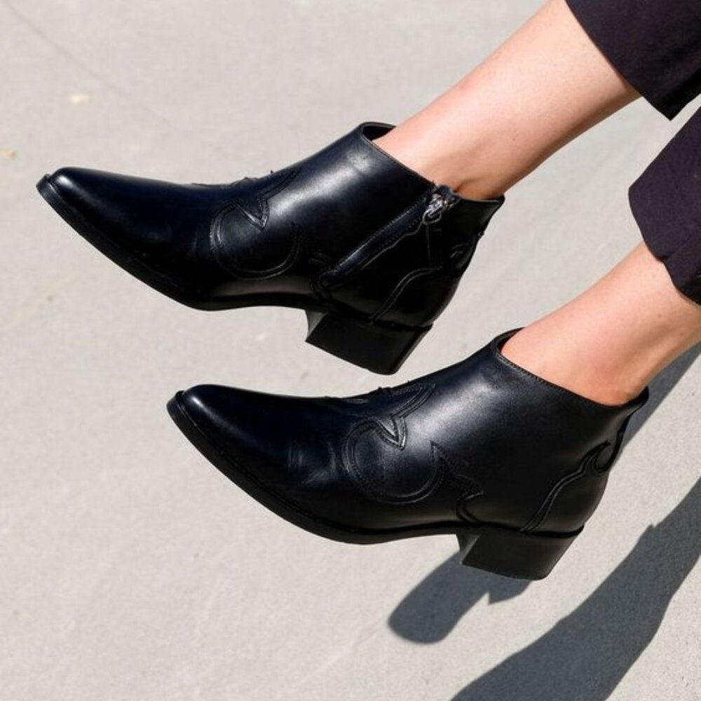 Freda Salvador | Black Leather Arroyo Western Booties